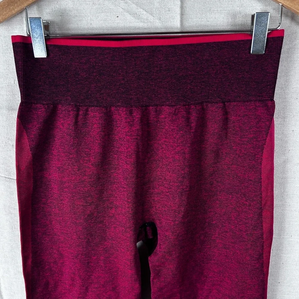 PINK Victoria's‎ Secret Seamless Leggings Maroon Red Heart Detail Womens Large